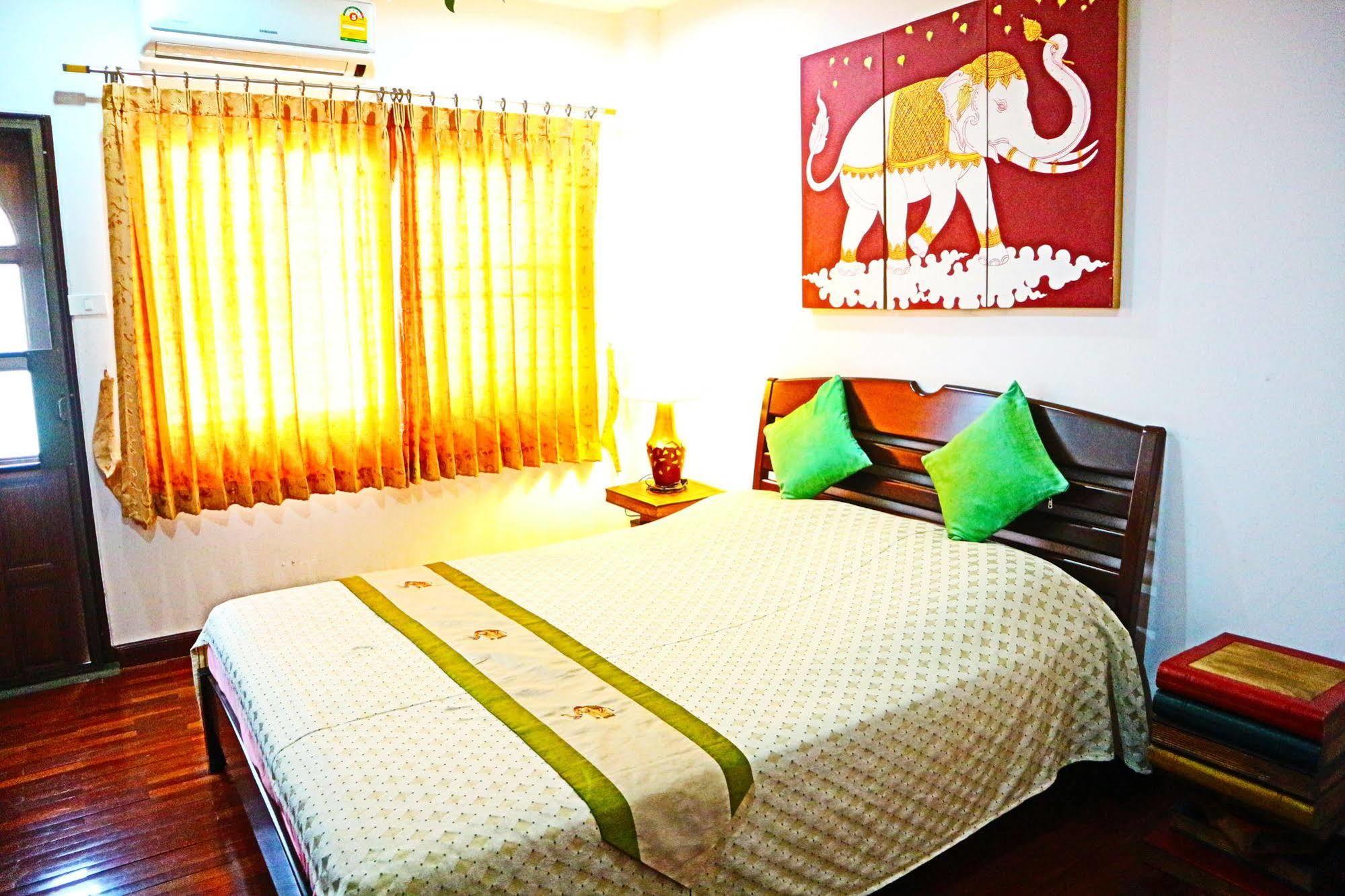 Mirrisa Nimman Hotel 清邁 外观 照片